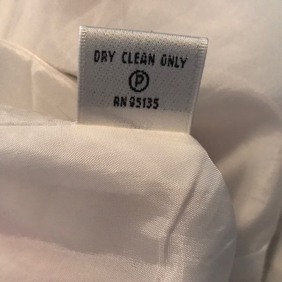 Lafayette 148 New York white floral skirt. - Picture 5 of 6